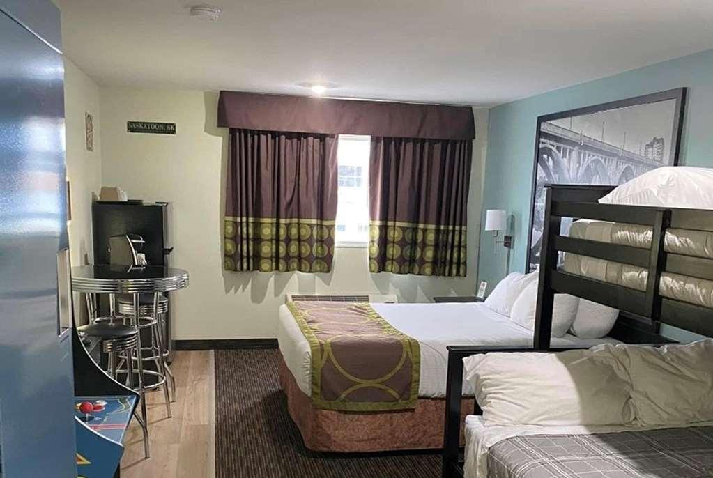 Hotel Super 8 By Wyndham Saskatoon Near Saskatoon Airport Habitación foto